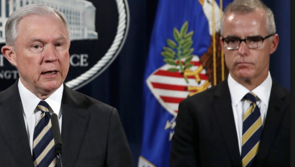 Justizminister Jeff Sessions und ehemaliger stellvertretender Direktor des FBI McCabe