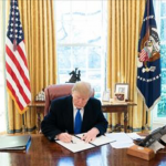 Präsident Donald Trump in Oval Office