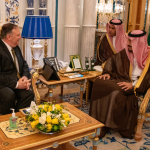 Mike Pompeo trifft auf saudischen König, um über die Sicherheit der Regien zu verhandeln