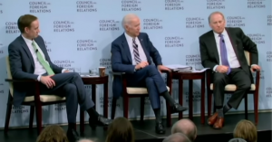Joe Biden prahlt, die Ukraine erpresst zu haben